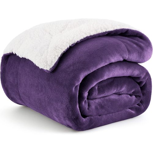 Manta Sherpa Reversible Ultrasuave 127 x 152 cm Púrpura